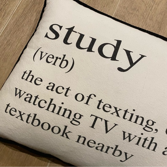 Study definition Throw Pillow - Picture 1 of 4